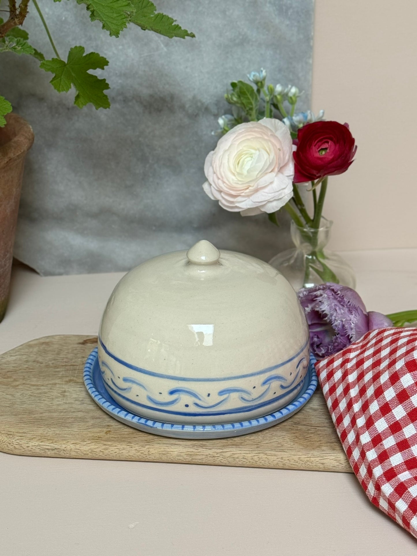 ARTY FARTY BUTTER DISH / grecian