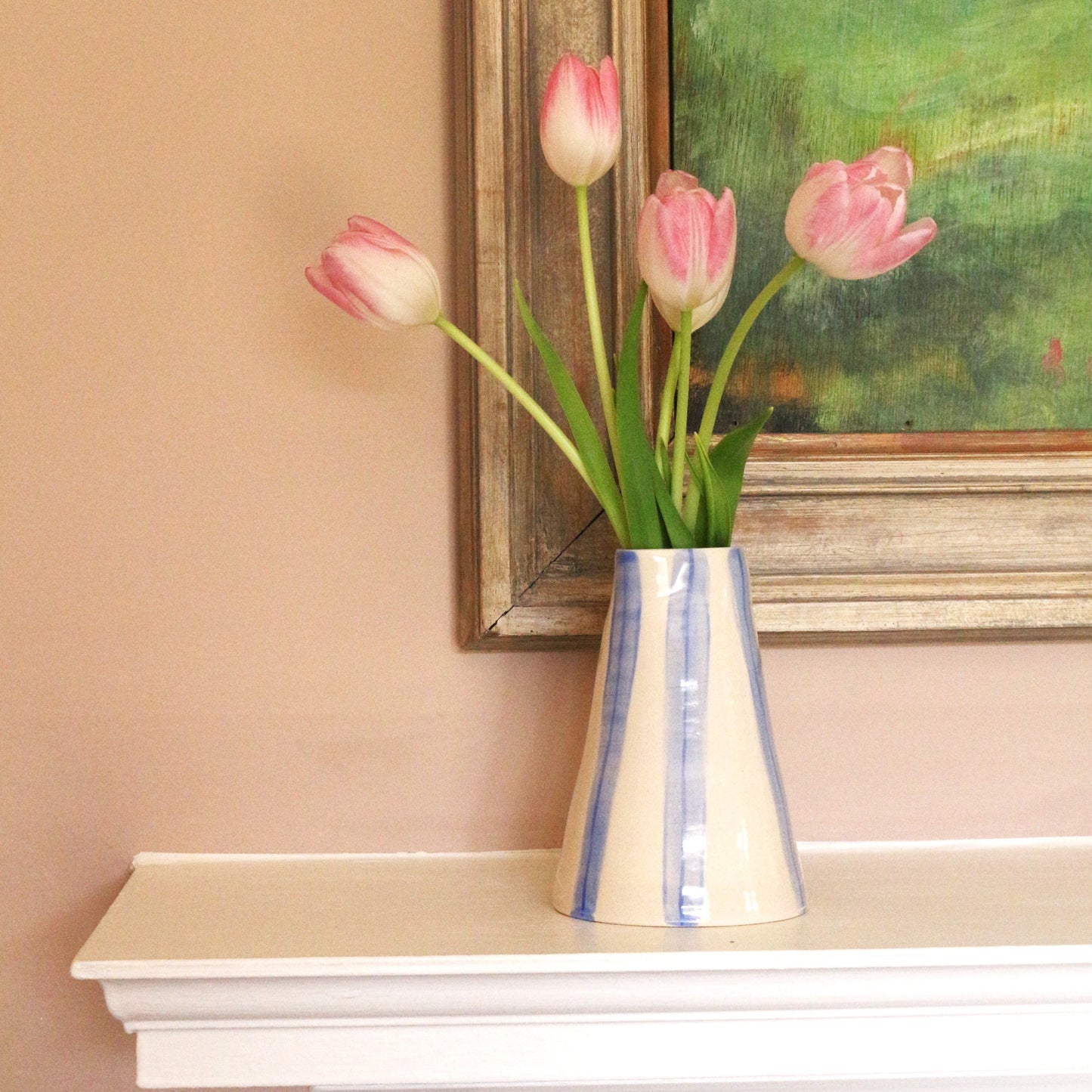 VASE or JUG // stripes