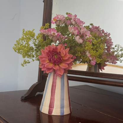 VASE or JUG // stripes