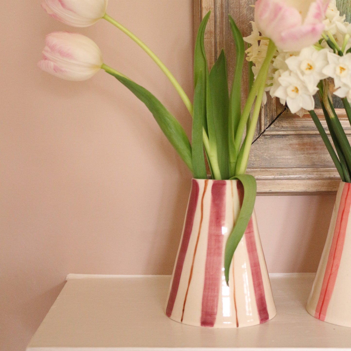 VASE or JUG // stripes