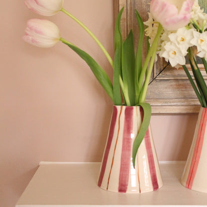 VASE or JUG // stripes
