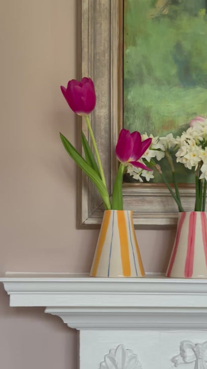 VASE or JUG // stripes